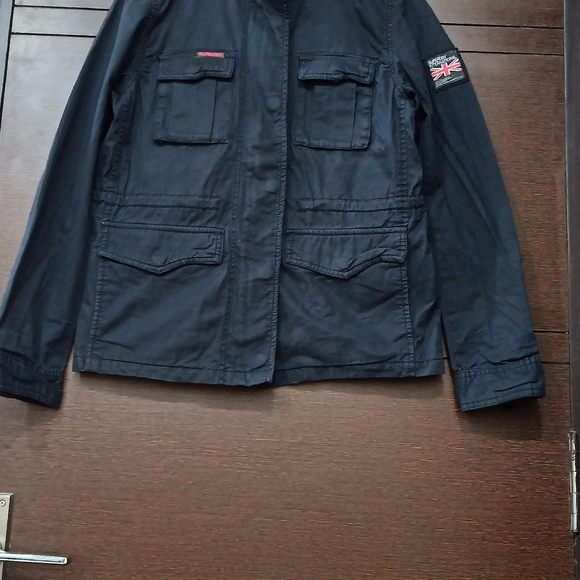 Superdry - Picture 2 of 7